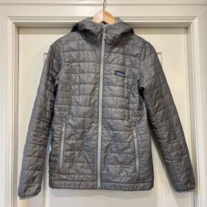 Patagonia Light Grey Silver Quilted Hooded Jacket